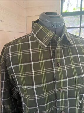 Timberland Classic Olive Green Plaid Men's Button-Up Shirt